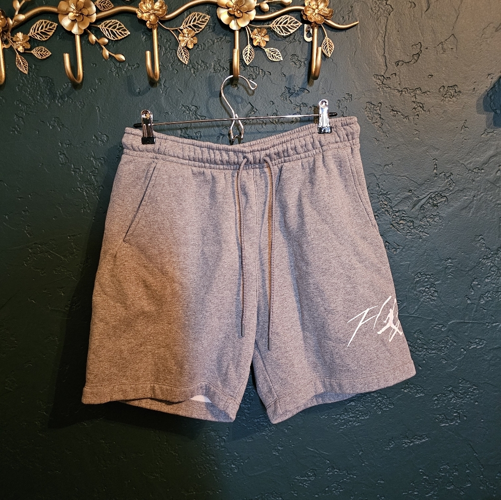 Jordan Men's Heather Gray Athletic Drawstring Shorts with Logo